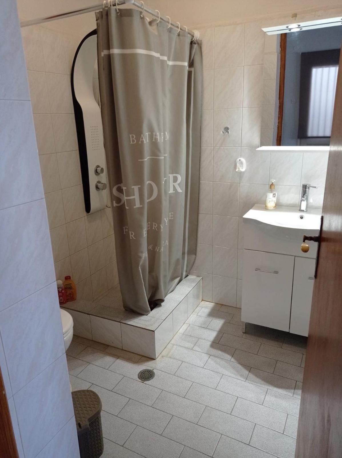 Comfortable & Cozy House Apartment Волос Екстериор снимка