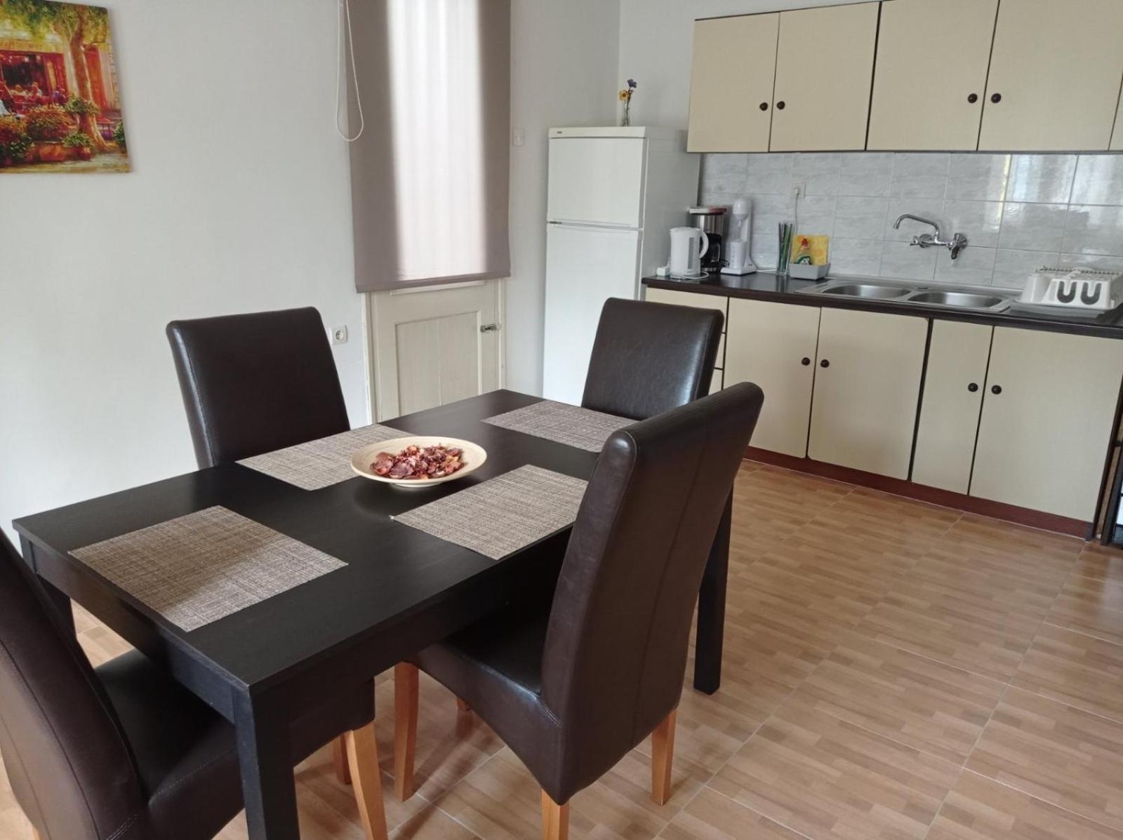 Comfortable & Cozy House Apartment Волос Екстериор снимка