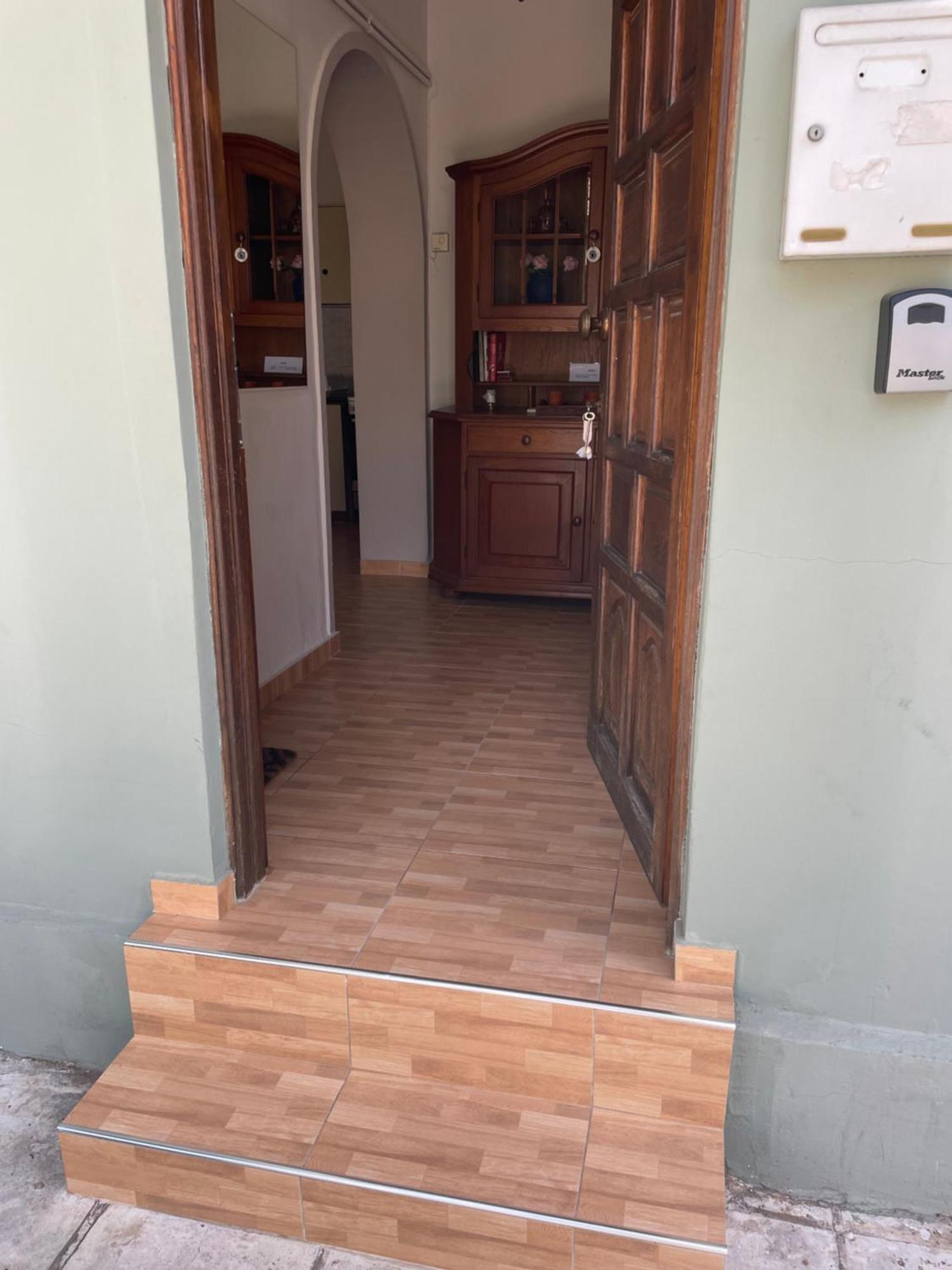 Comfortable & Cozy House Apartment Волос Екстериор снимка